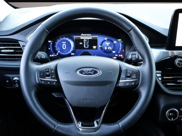 Fotografie 5 des Ford Kuga Plug-In Hybrid Titanium Navi Digitales Cock