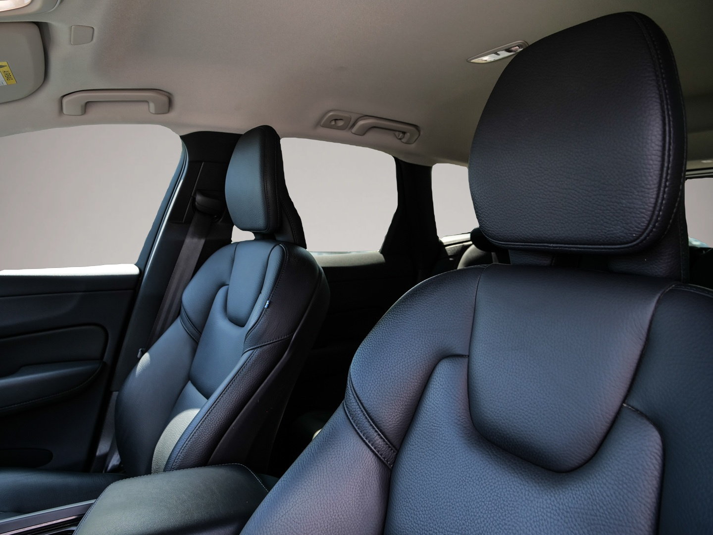 Bild 5 Volvo XC60 Core 2WD StandHZG AHK Digitales Cockpit Sou