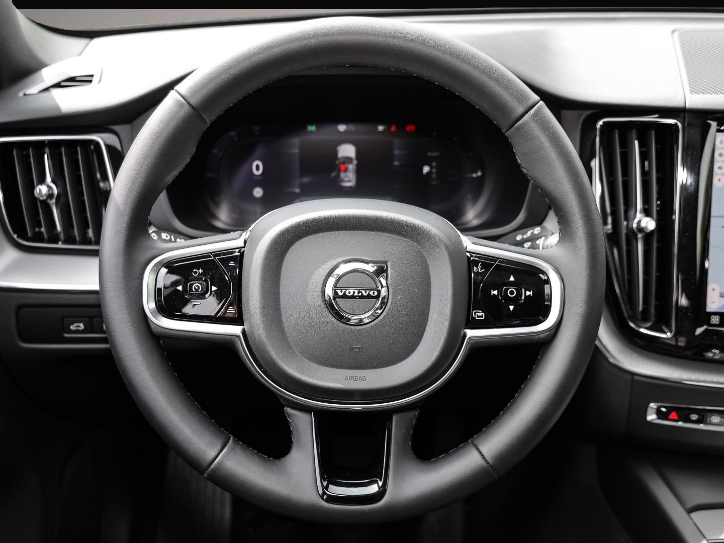 Bild 5 Volvo XC60 Plus Dark Recharge Plug-In Hybrid AWD T8 Tw