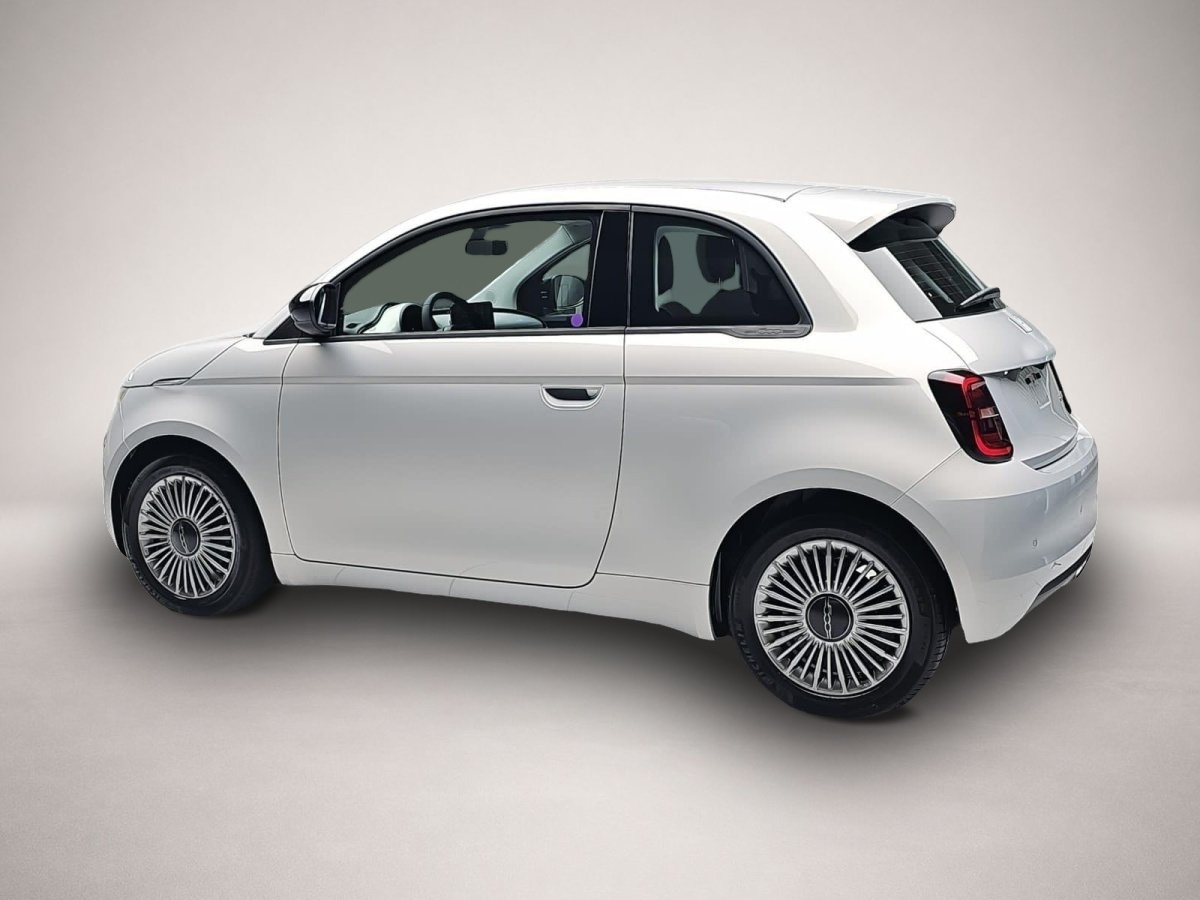 Bild 4 Fiat 500 HYBRID ICON MJ26