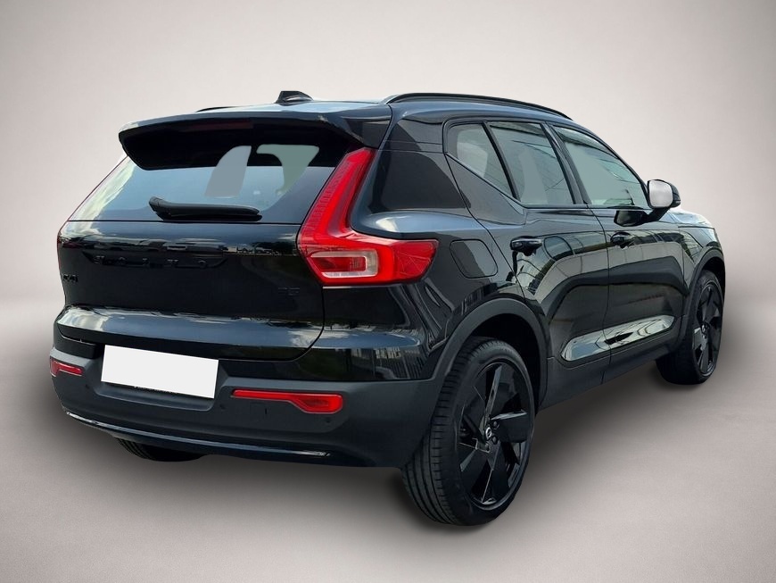 Bild 2 Volvo XC40 B3 B DKG Plus Black Edition
