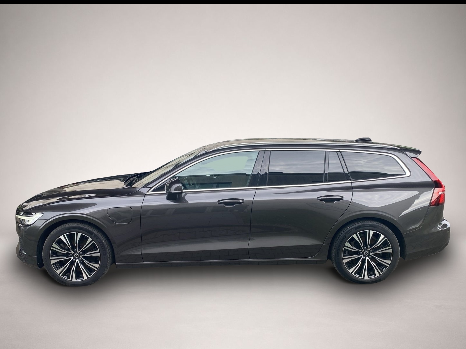 Bild 2 Volvo V60 Kombi T8 Twin Engine Plus Bright Recharge