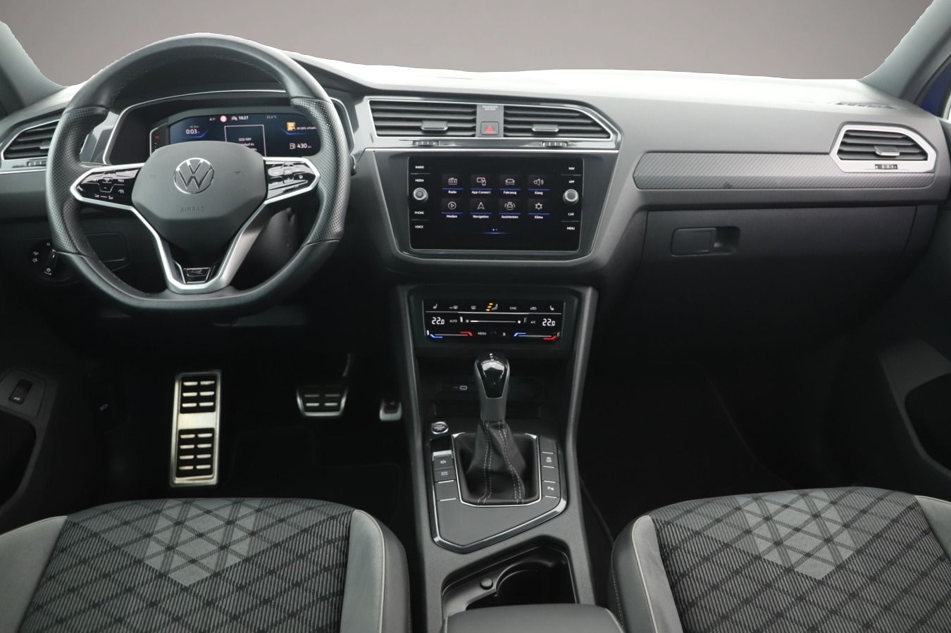 Bild 7 Volkswagen Tiguan 2.0 TDI DSG R-Line LED/ACC/Standhzg./App/