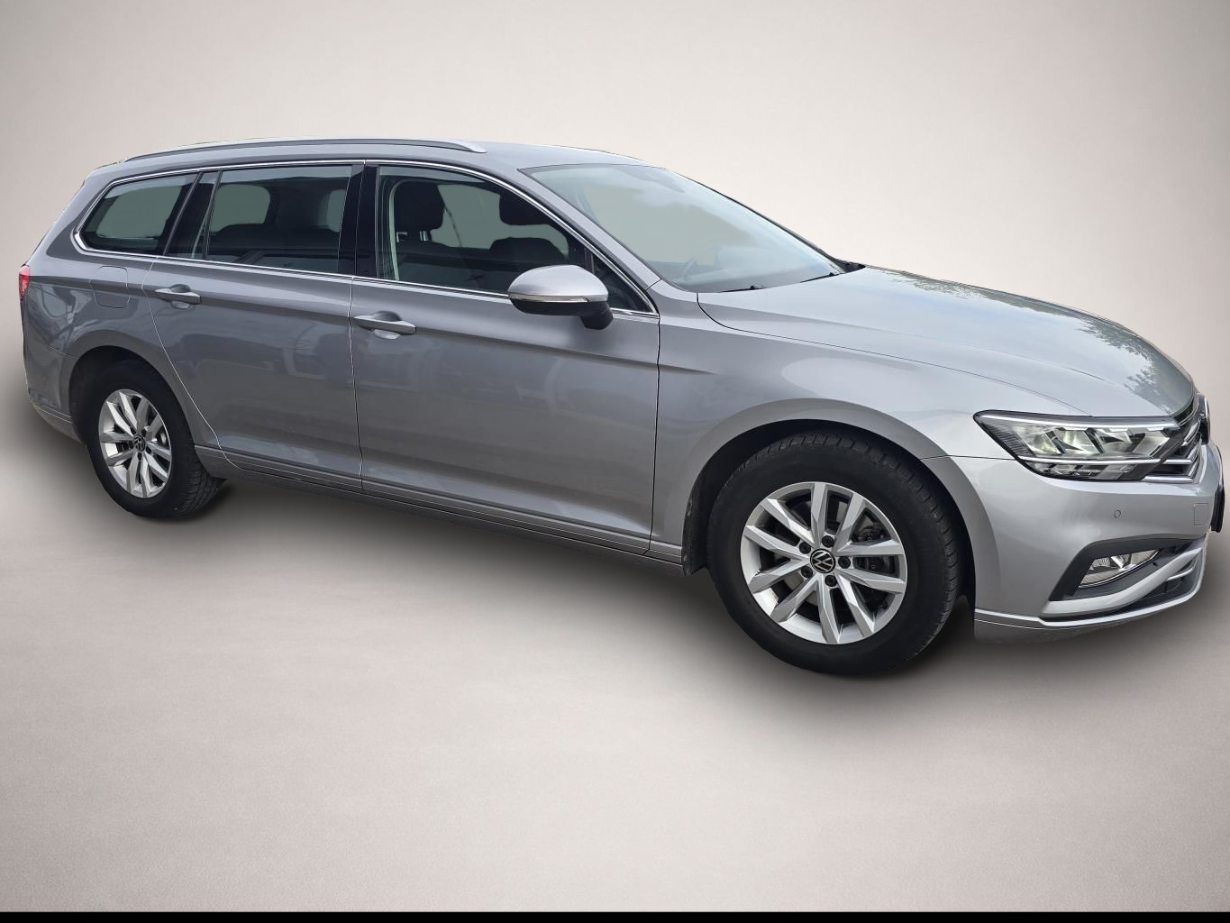 Fotografie 6 des Volkswagen Passat Variant 1.5 TSI DSG BUSINESS APP-CONNECT+