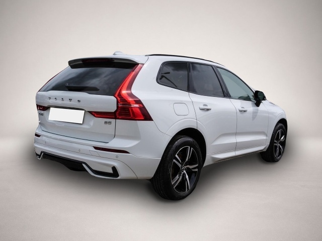 Bild 2 Volvo XC60 R Design 2WD AHK Leder Digitales Cockpit Me