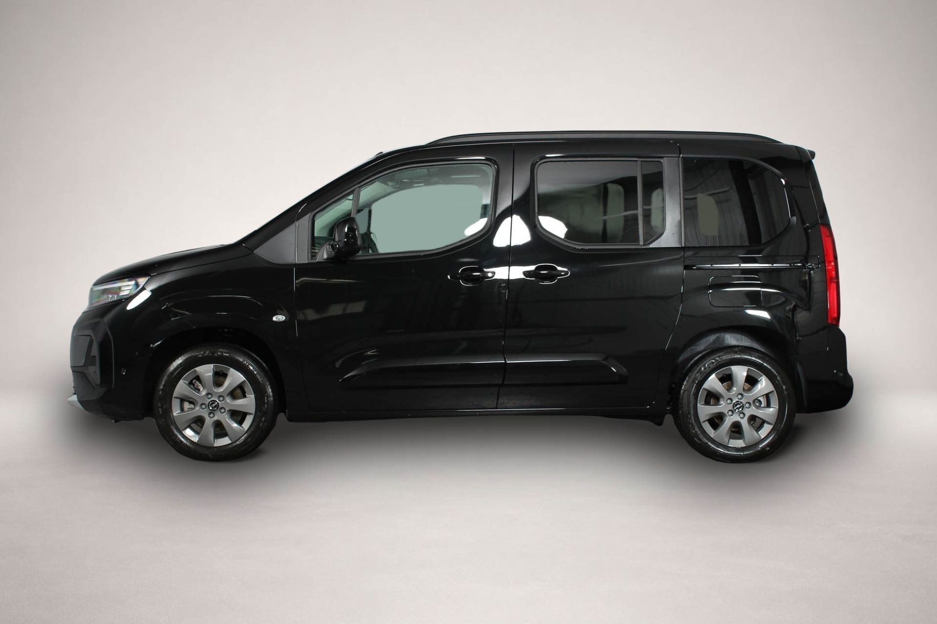 Bild 2 Opel Combo Life Opel GS 1.5 Diesel 96 kW (130 PS) MT-