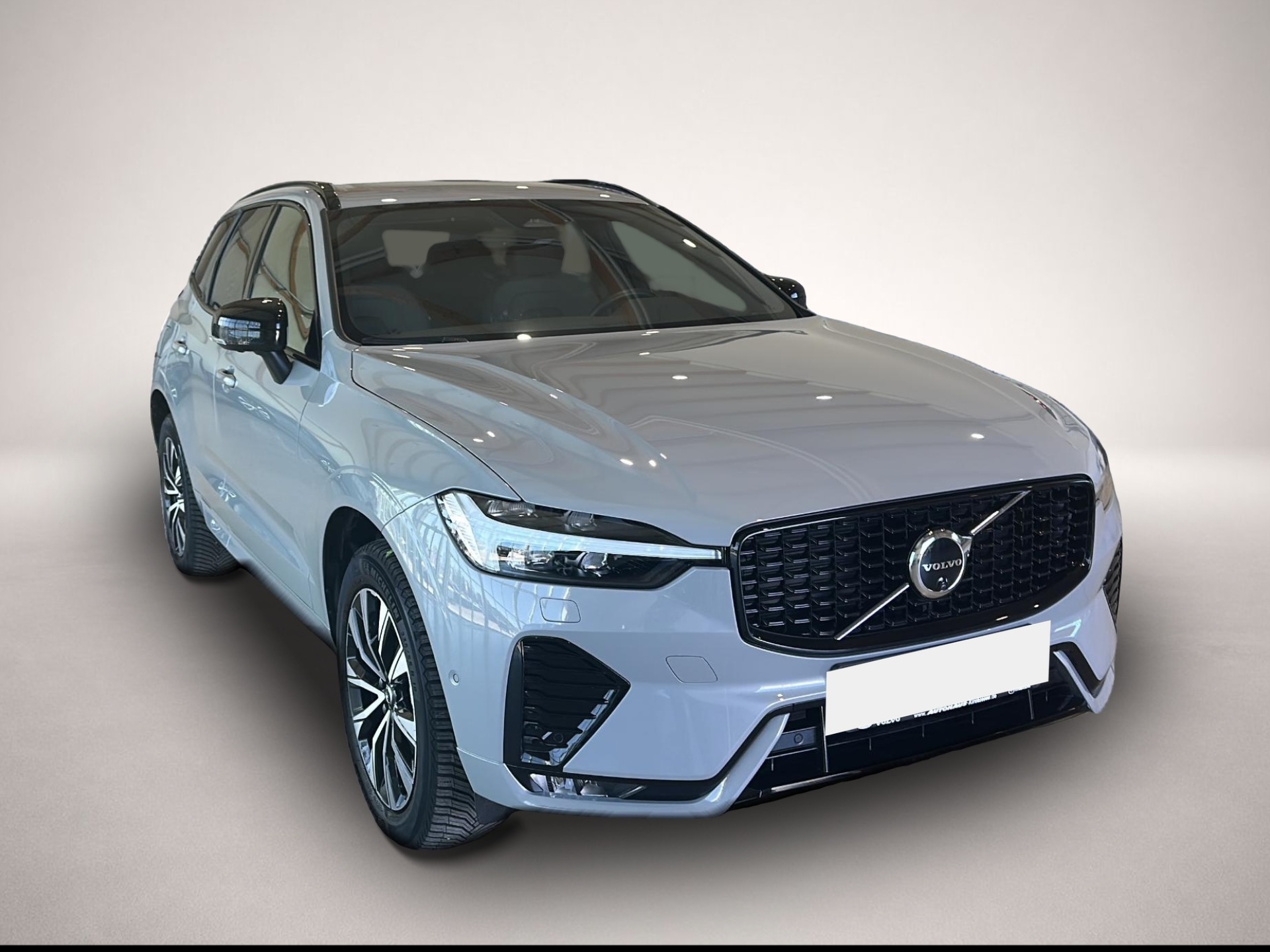 Bild 4 Volvo XC60 B5 (Benzin) Plus Dark AWD Automatik Bluetoo