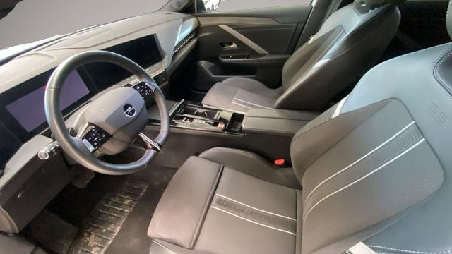 Bild 5 Opel Astra Sports Tourer 1.2 Turbo 130 ch BVA8 GS 96.