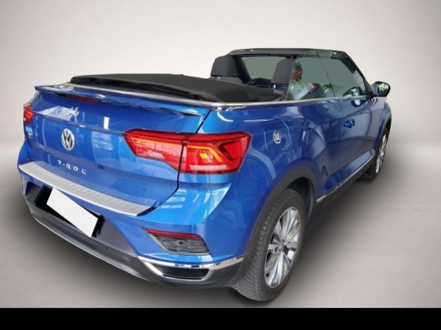 Fotografie 2 des Volkswagen T-Roc Cabrio 1.5 TSI DSG Style Standhzg/App-Conn