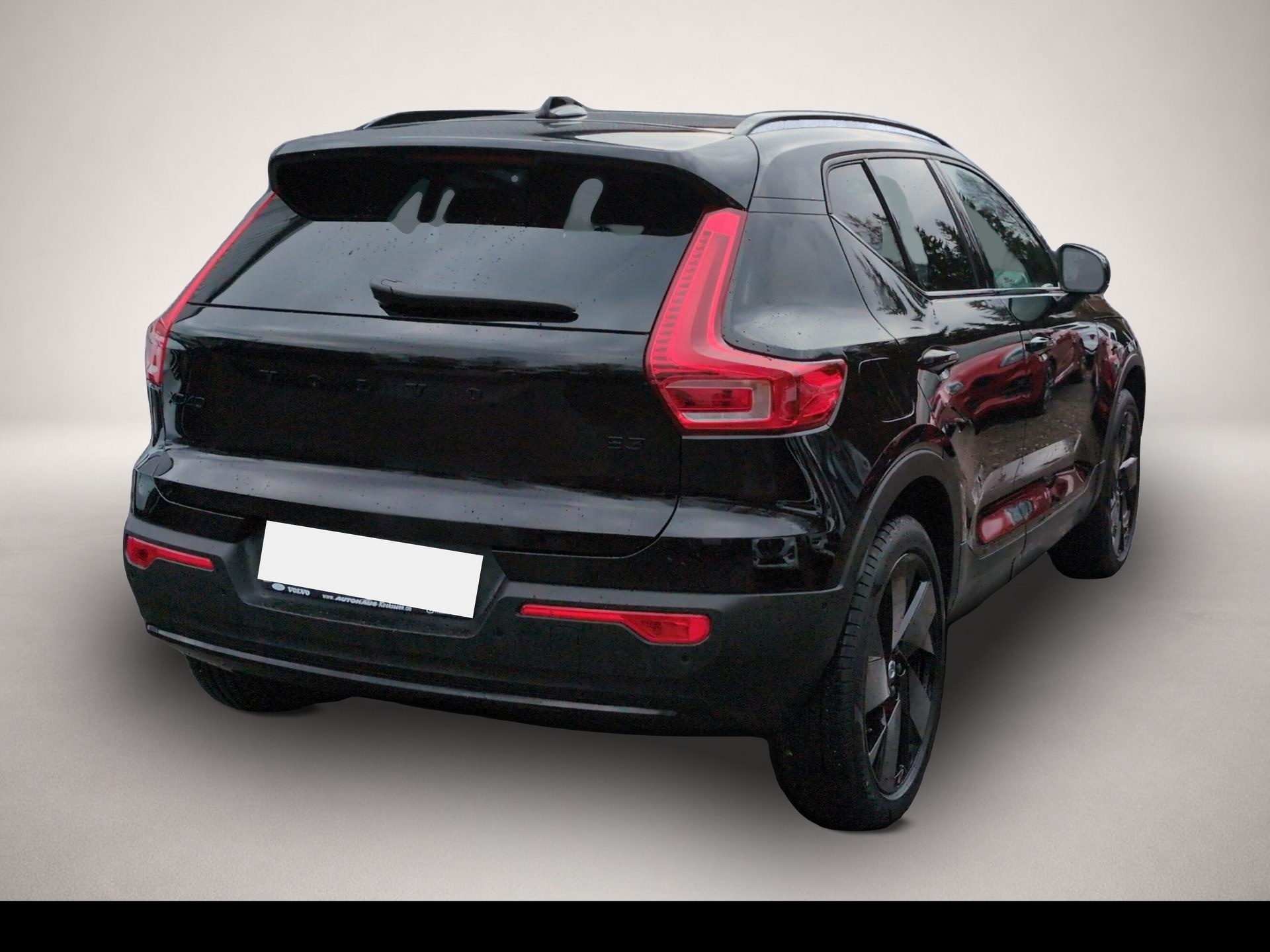 Bild 3 Volvo XC40 B3 (Benzin) Plus Black Edition 2WD Automati