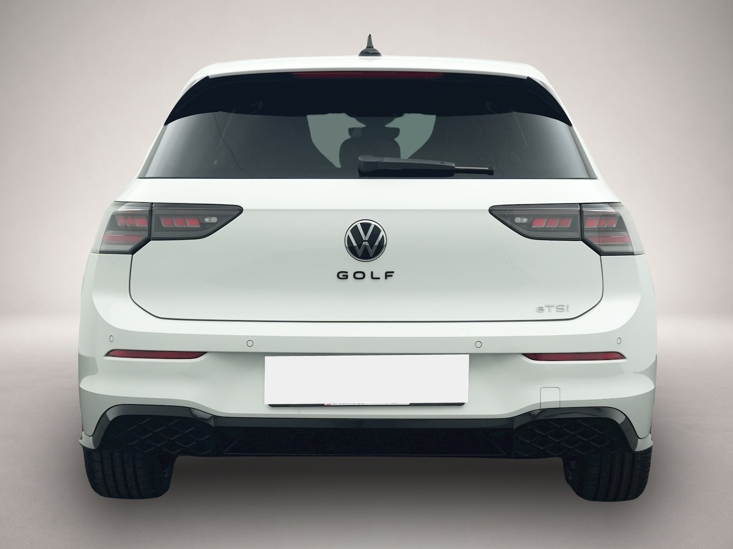 Bild 4 Volkswagen Golf 8 1.5 eTSI DSG R-Line BLACK STYLE PANO IQ.L