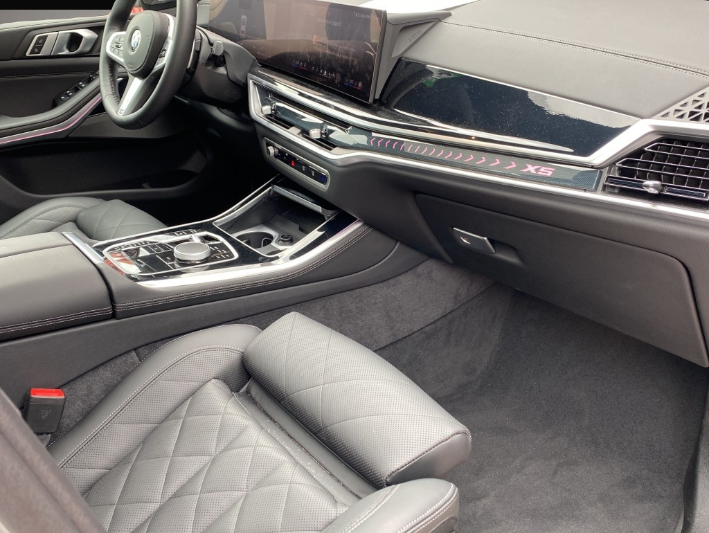 Fotografie 1 des BMW X5 xDrive 30d M Sport*UPE 115.000¤*SkyLounge
