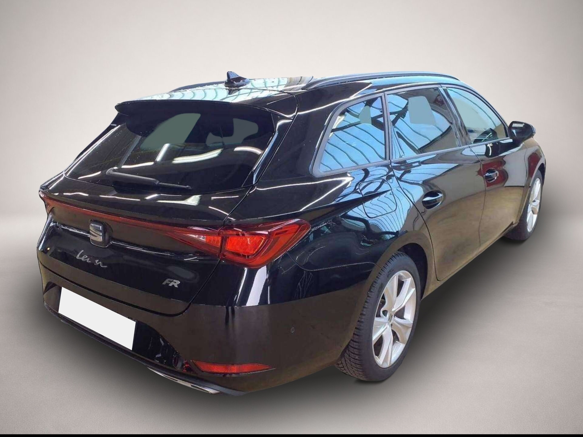 Bild 2 Seat Leon Sportstourer 1.5 eTSI FR