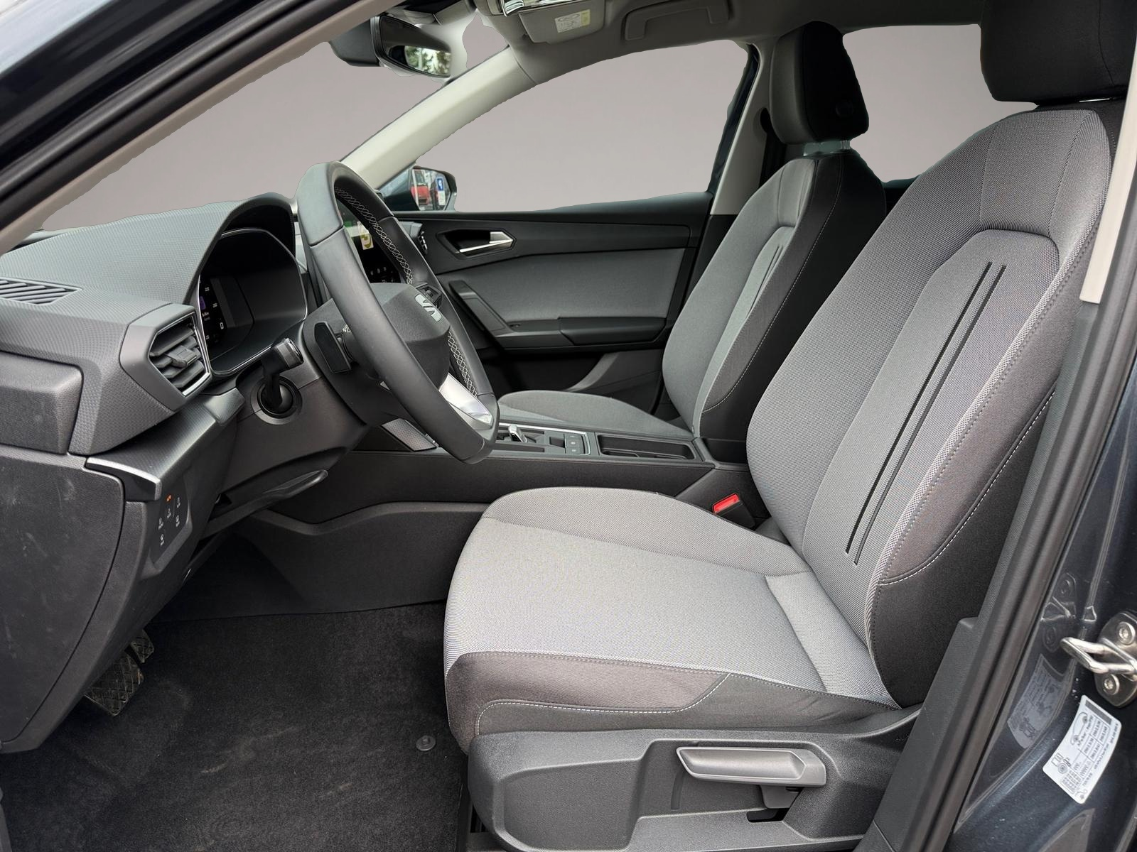Bild 2 Seat Leon Sportstourer 1.5 eTSI ACT DSG Style AHK ACC