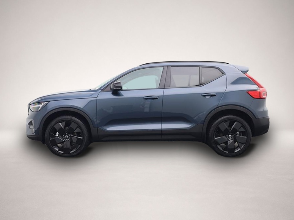 Fotografie Volvo XC40 2.0 Black Edition Plus B4 Mild-Hybrid 197P
