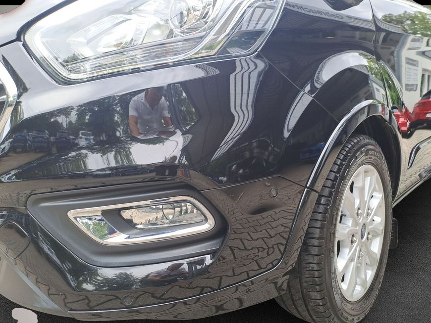 Bild 6 Ford Tourneo Custom 320 L1H1 Autm. Titanium Standhzg.