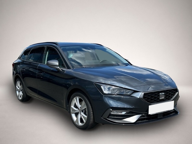 Fotografie 2 des Seat Leon FR 1.5 eTSI Sportstourer DSG LED RFK Assist