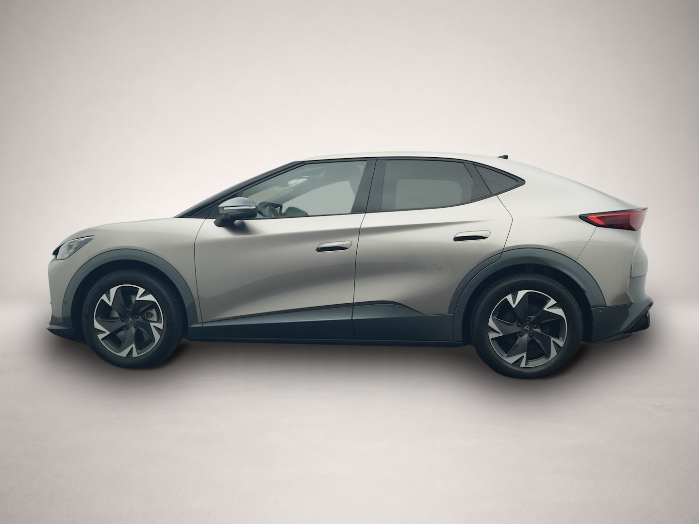 Bild 2 Cupra Tavascan Endurance ALCANTARA WÄPU 360 NAVI