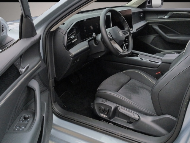 Bild 5 Volkswagen Passat Variant Business 1.5eTSI*AHK 360°Kam ACC