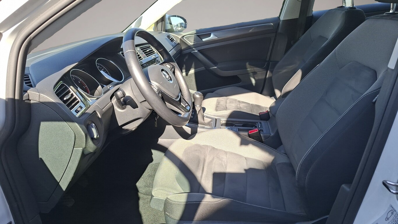 Bild 6 Volkswagen Golf VII 1.5 TSI 150 Comfortline R-Line LED Nav