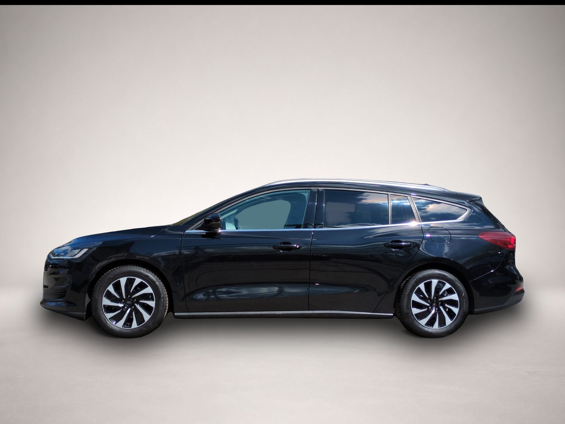 Fotografie 6 des Ford Focus Turnier 1.0 EcoBoost Titanium Bluetooth Na