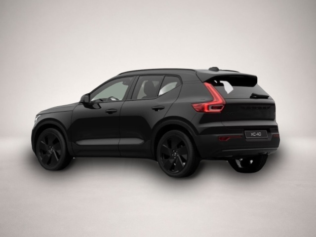 Bild 3 Volvo XC40 B3 Plus Black Edition Frontscheibenheizung