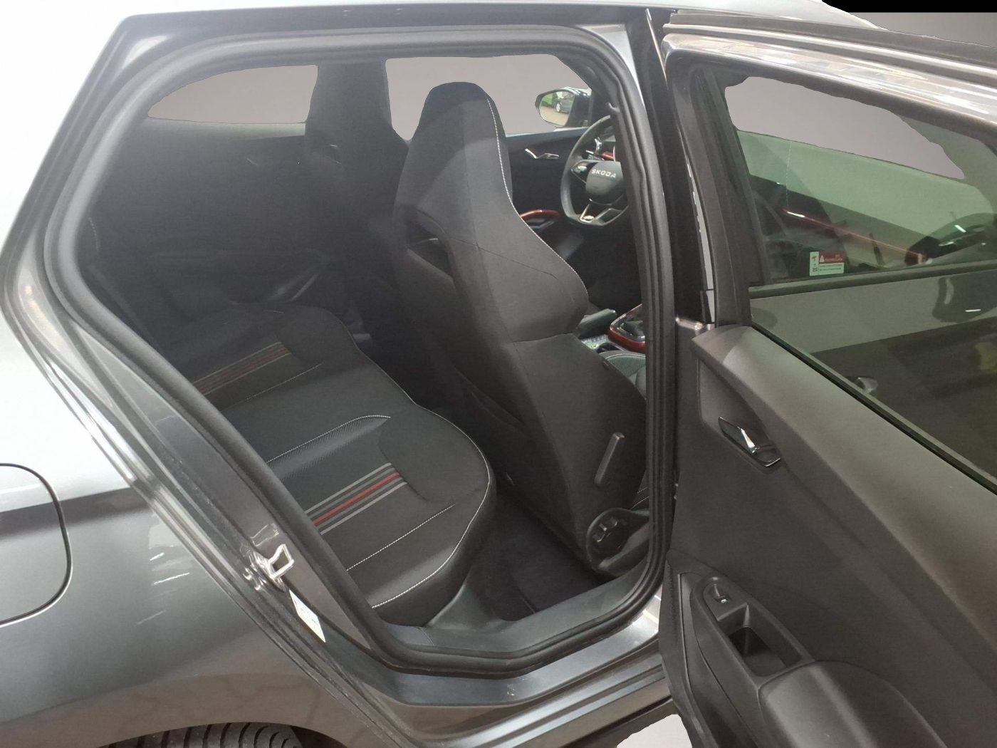 Bild 4 Skoda Fabia 1.0 TSI DSG Monte Carlo LED NAVI ACC PDC K