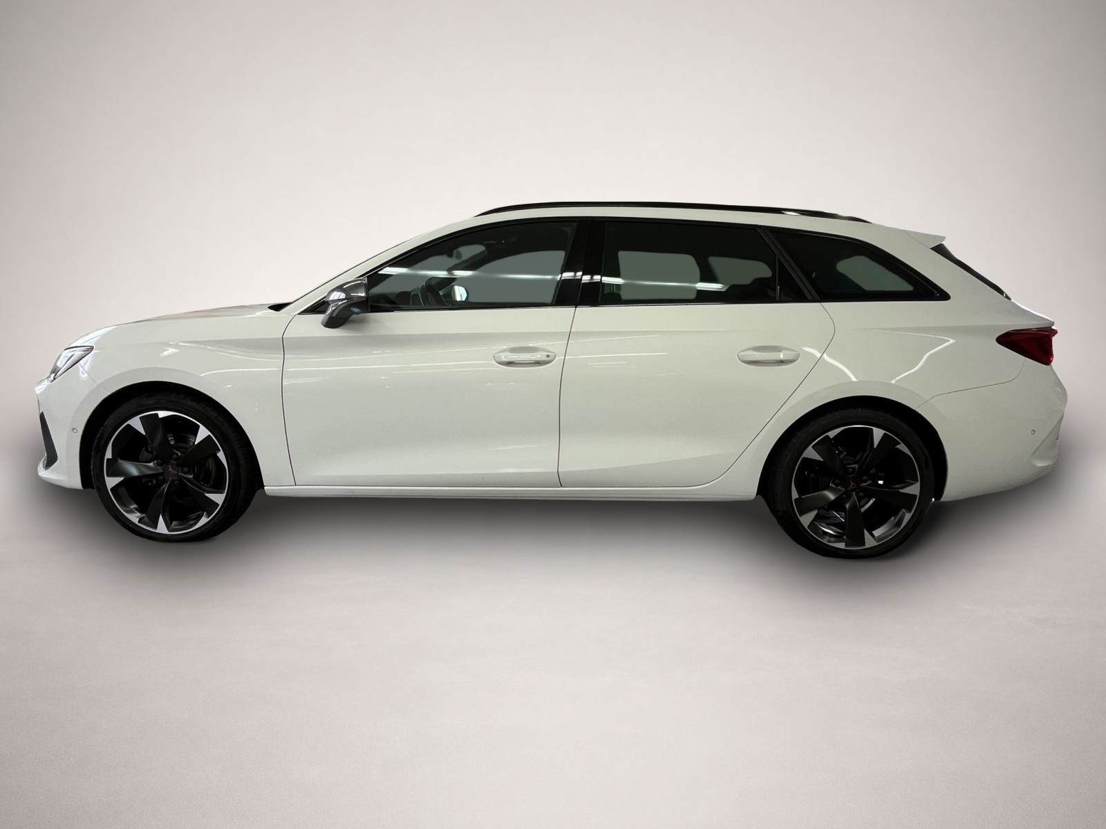 Bild 3 Cupra Leon SP 1.5 eTSI DSG AHK BEATS REAR VIEW SHZ