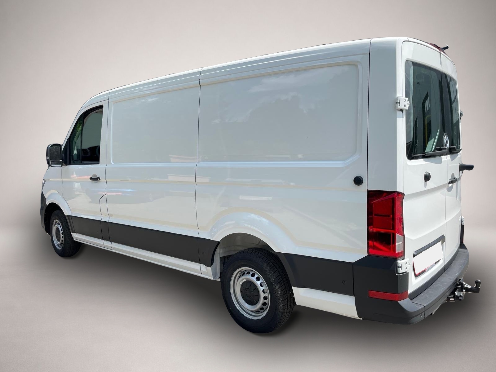 Bild 2 Volkswagen Other Crafter 35 Kasten L3 H2 2.0 TDI Automatik LED NA