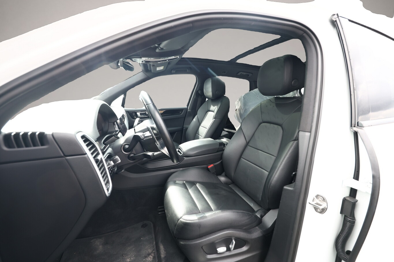 Fotografie 5 des Porsche Cayenne 3.0 V6 340 Pano LED StandH ParkAs LM21Z
