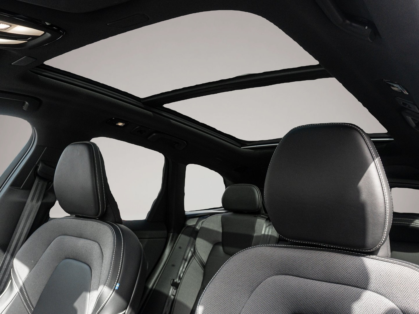 Bild 6 Volvo XC60 T8 Twin Engine AWD R Design Plug-In 360 ACC