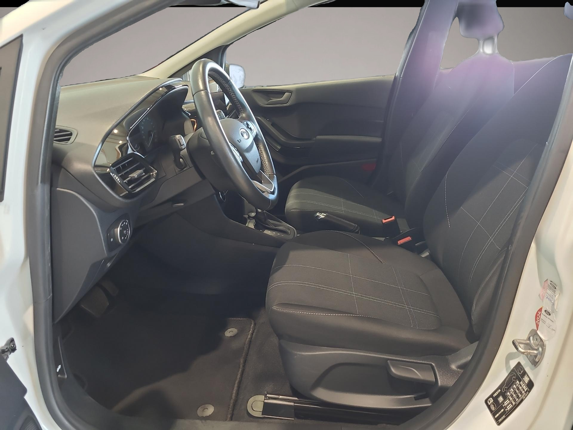 Bild 5 Ford Fiesta Cool & Connect Bluetooth LED Klima