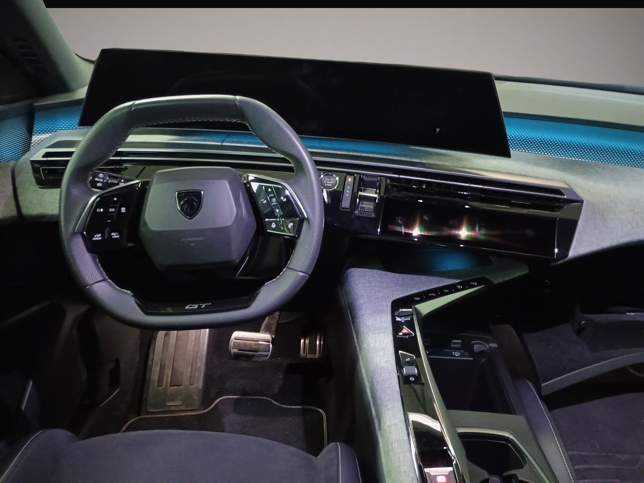 Fotografie 4 des Peugeot 3008 Elektro GT 11kw Shz Navi Kamera 360