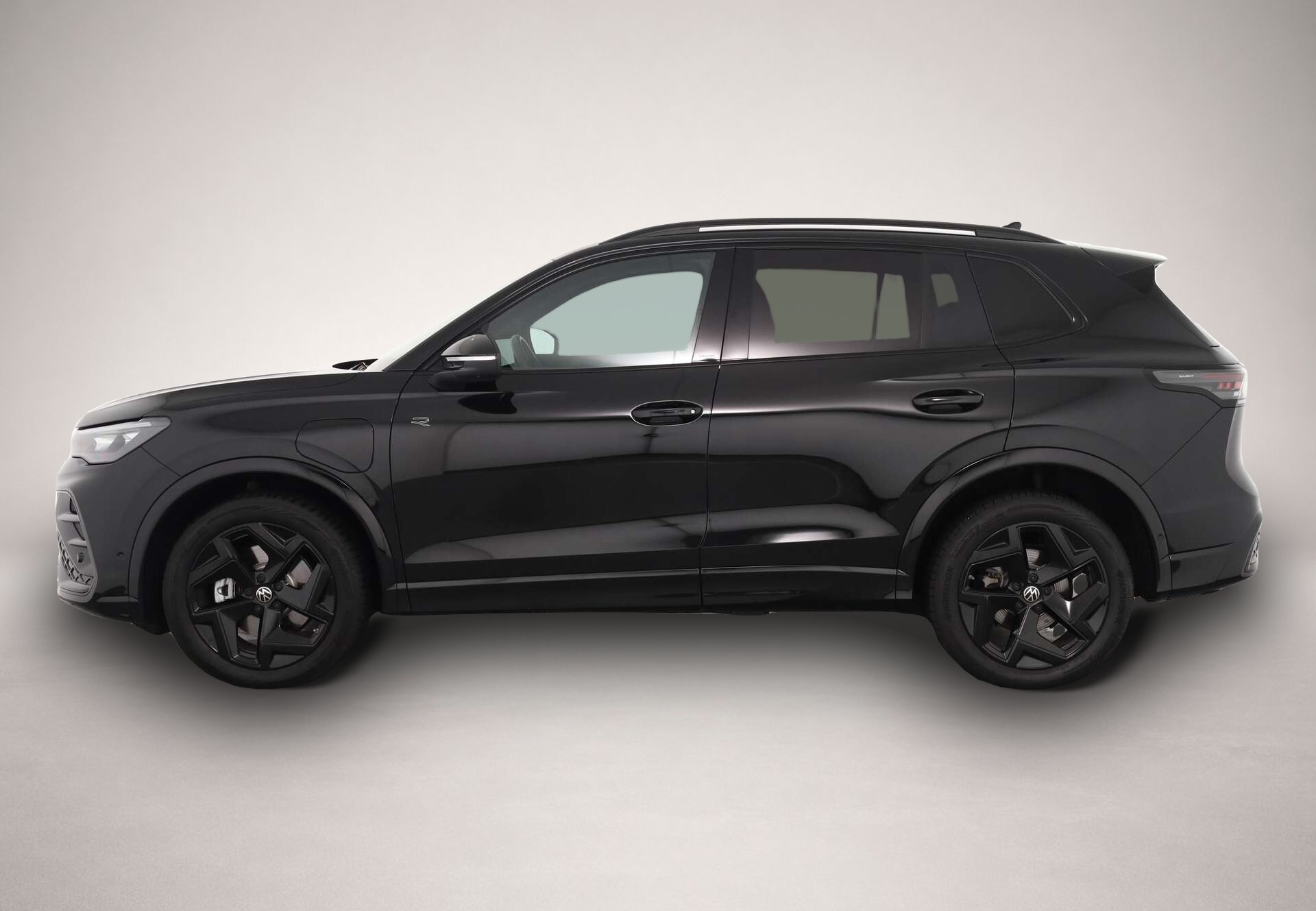 Fotografie 4 des Volkswagen Tiguan 1.5 eHybrid R-Line Black Style