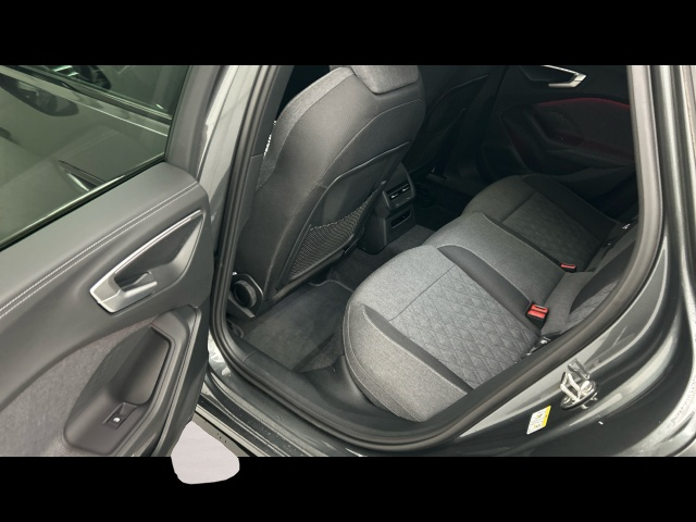 Fotografie 7 des Audi A5 Avant 2.0TFSI S tronic S-Line BLACK/19