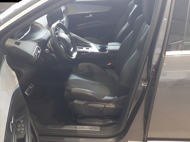 Bild 7 Peugeot 5008 GT HYBRID 136 e-DSC6
