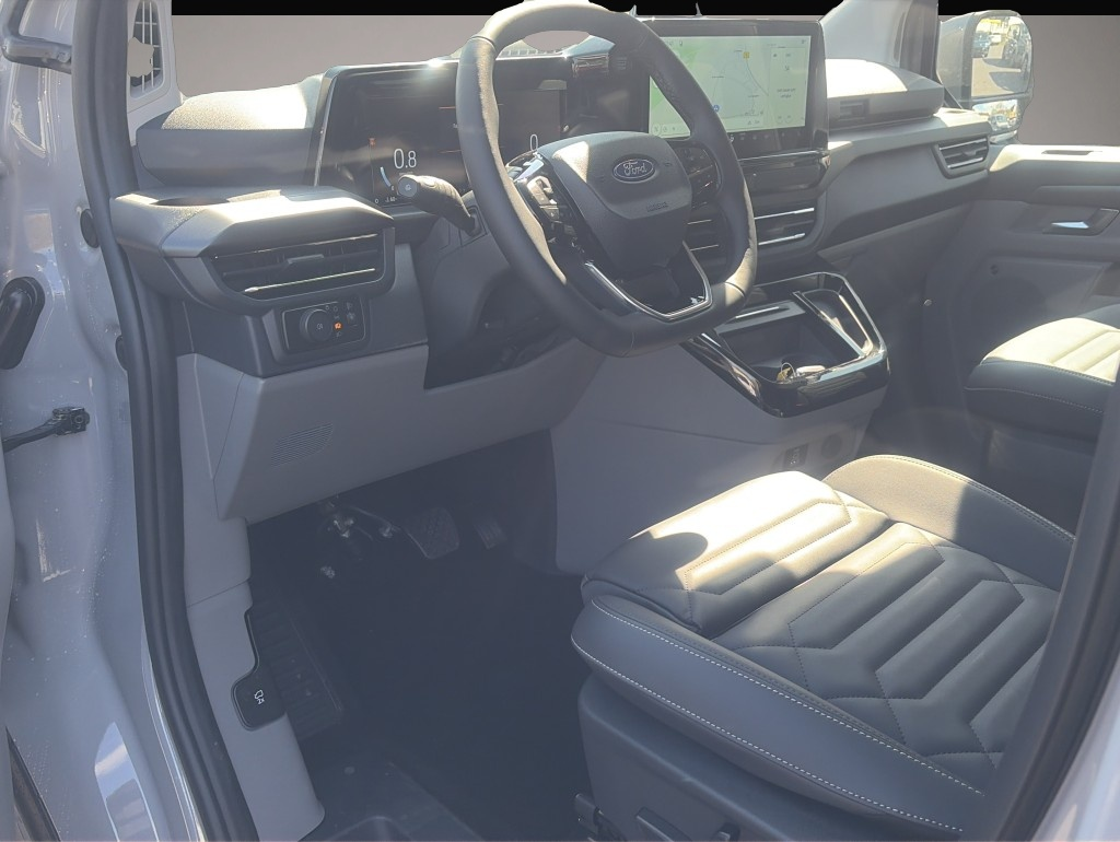 Bild 7 Ford Tourneo Custom 320 L1 Titanium X AWD*Navi*AHK*