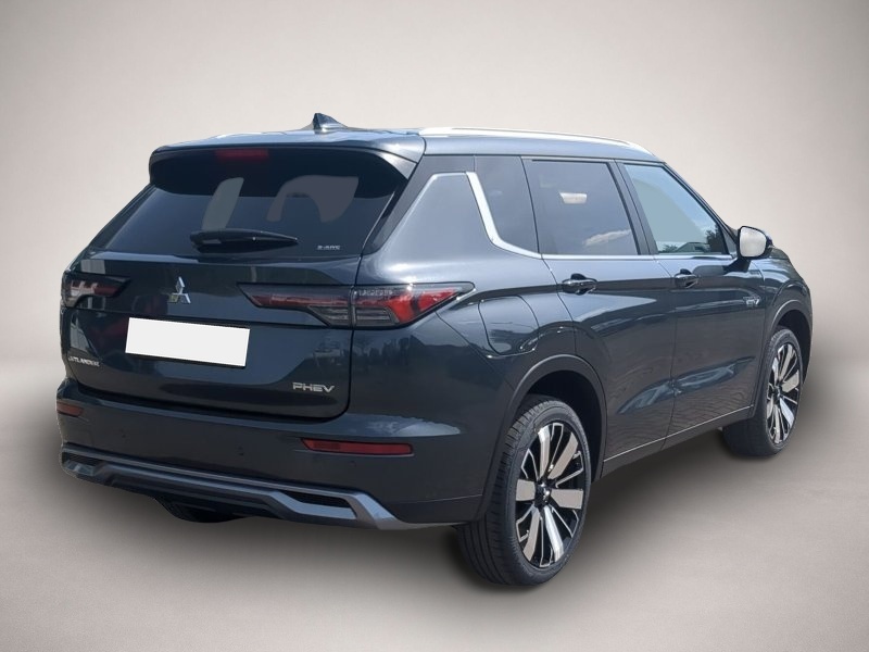 Fotografie 3 des Mitsubishi Plug-in Hybrid Outlander 2.4 Intro Edition