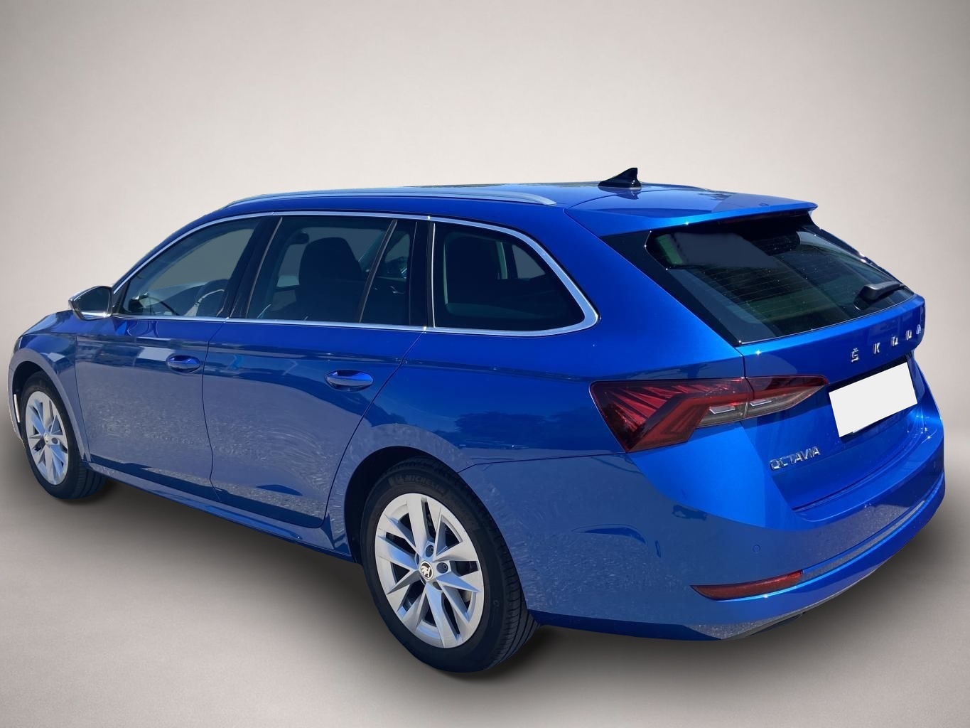 Fotografie 2 des Skoda Octavia Combi 2.0 TDI DSG STYLE AHK+HEAD-UP+EL.H