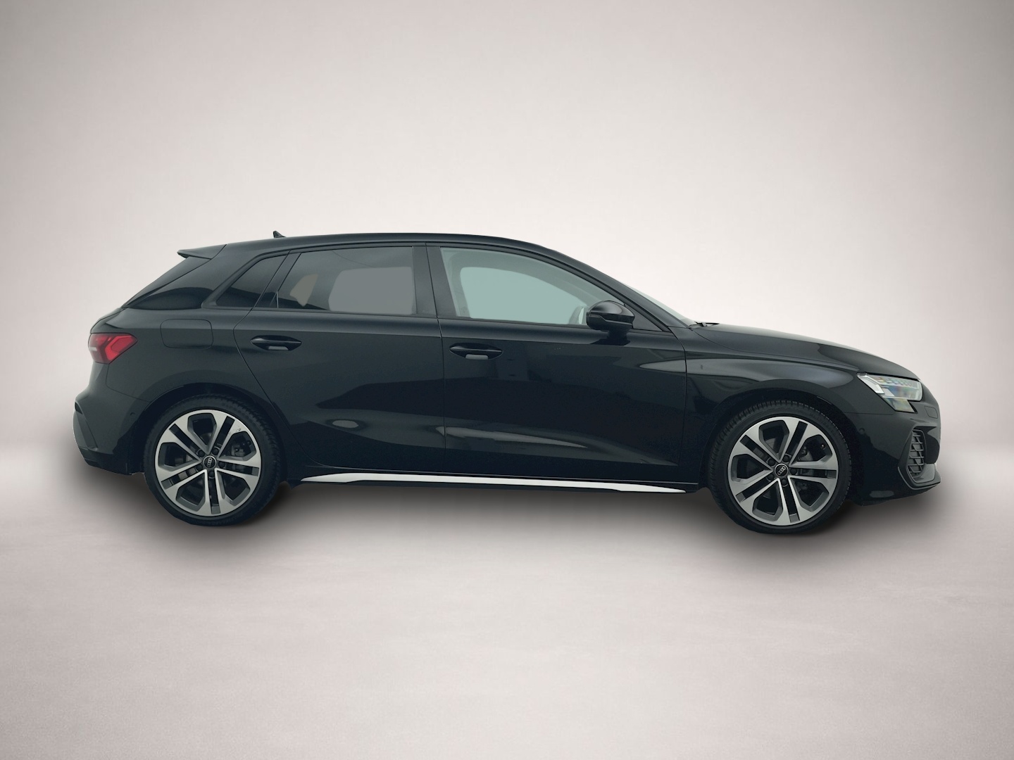 Bild 6 Audi A3 Sportback 35 TDI S-tronic 2x s-line BUSINESS