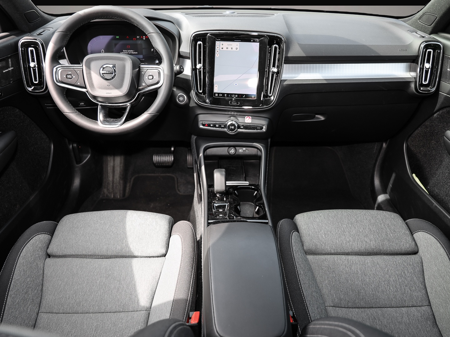 Bild 4 Volvo XC40 Plus Dark 2WD B3 EU6d digitales Cockpit Mem