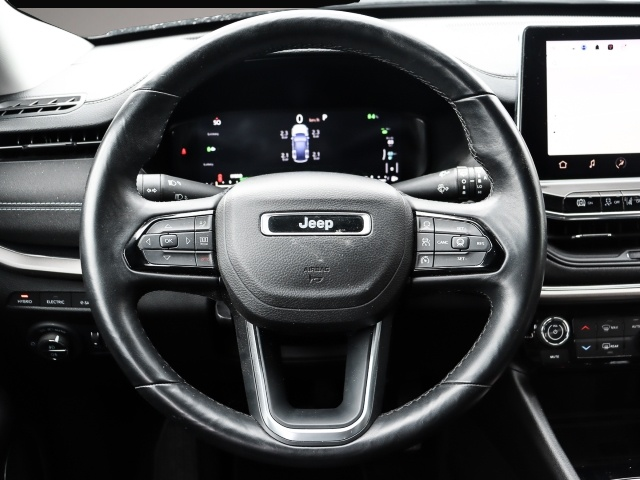Bild 5 Jeep Compass Upland LED ACC Apple CarPlay DAB SHZ Len