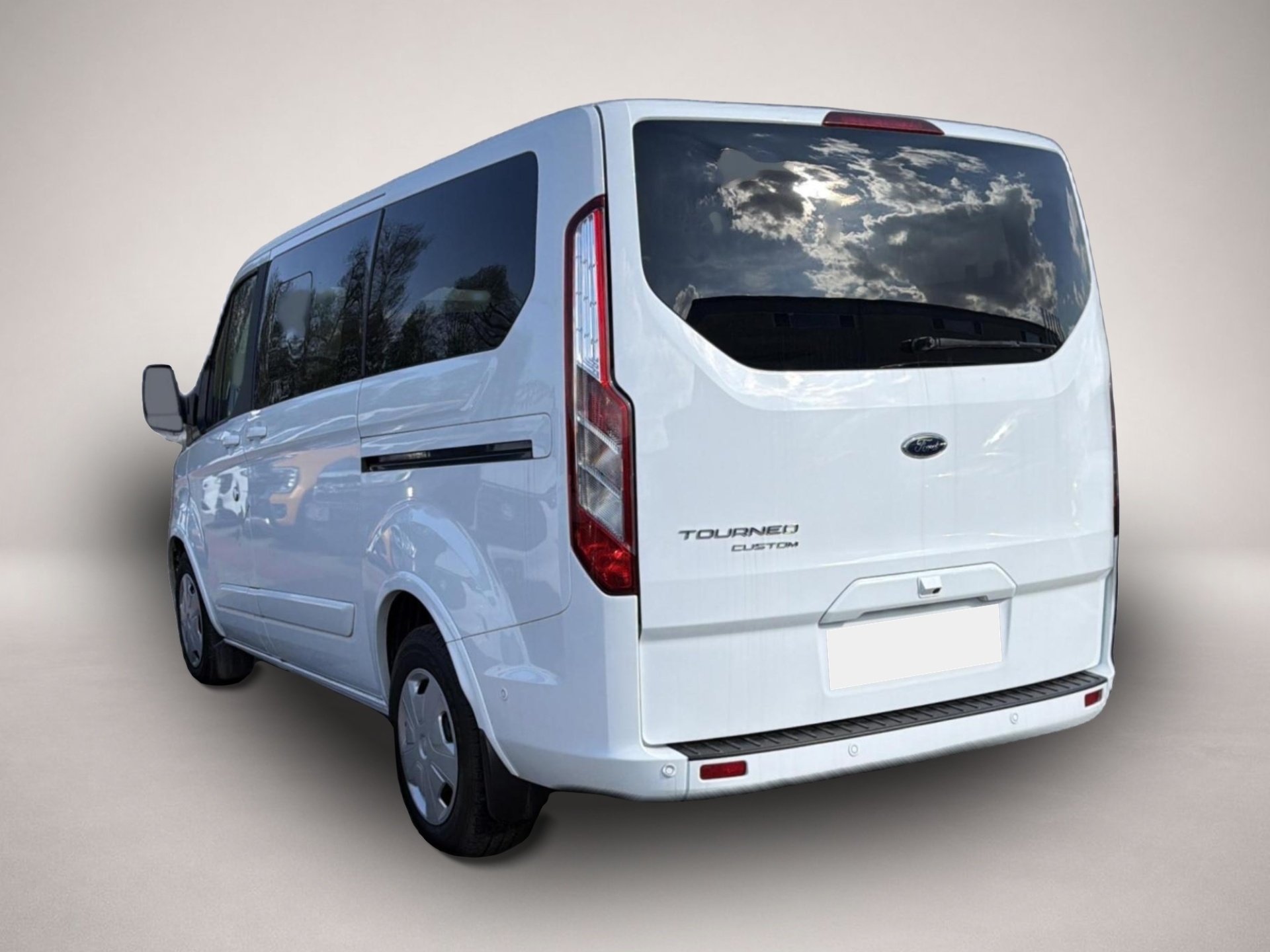 Bild 2 Ford Tourneo Custom Titanium 320 L1 8-Sitzer Bluetoot