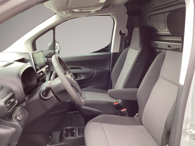 Bild 6 Opel Combo CARGO EDITION+NAVI+GJR+PDC+DAB+CARPLAY+