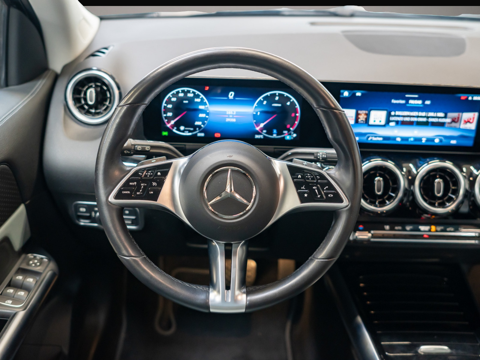 Bild 6 Mercedes-Benz GLA 220
