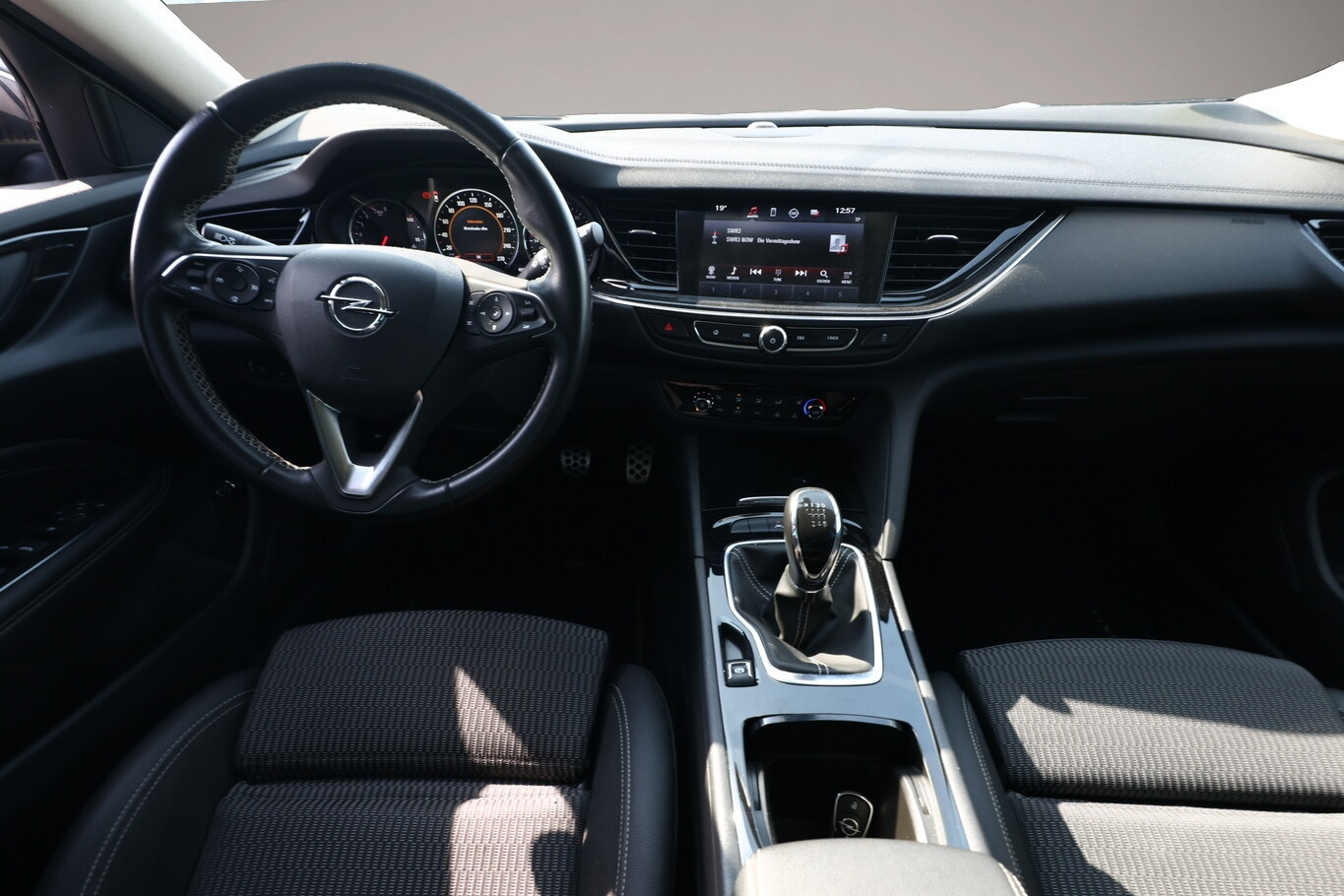 Bild 7 Opel Insignia 1.5 Turbo 165 Dynamic Nav PDC Kam eHk