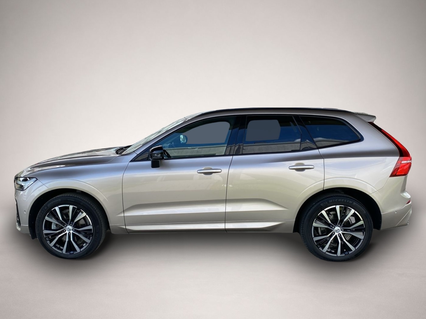 Bild 2 Volvo XC60 B4 (Diesel) Plus Dark ACC+LED+Navi+SHZ+360