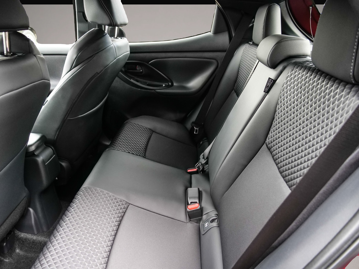 Bild 6 Mazda 2 Hybrid Homura 1.5L VVT-i 116 PS e-CVT FWD LEDE