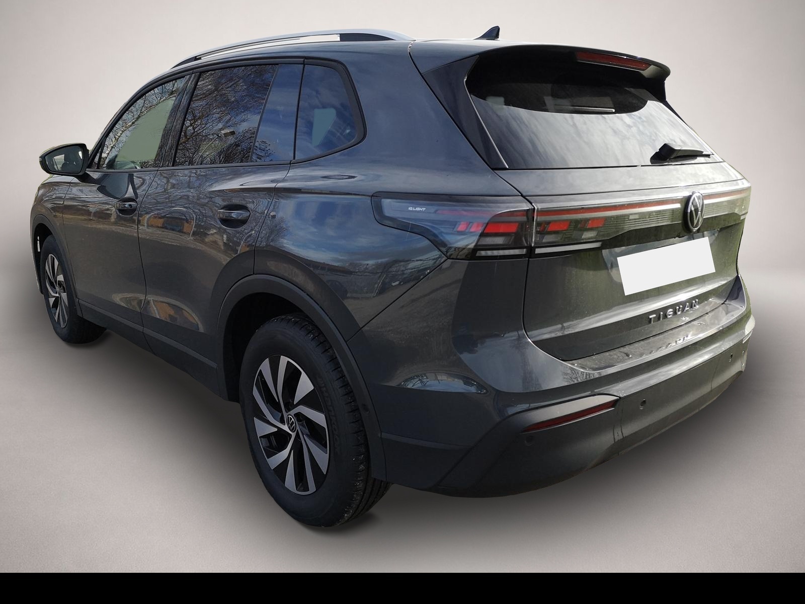 Bild 2 Volkswagen Tiguan 1.5 eTSI Life Navi ACC LED