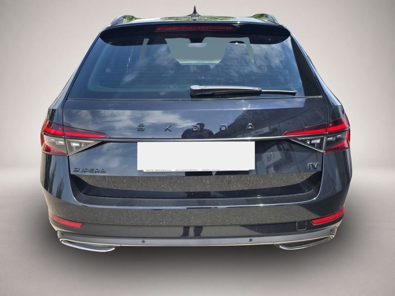 Bild 4 Skoda Superb iV Combi 1.4 TSI DSG SPORTLINE STANDHEIZU
